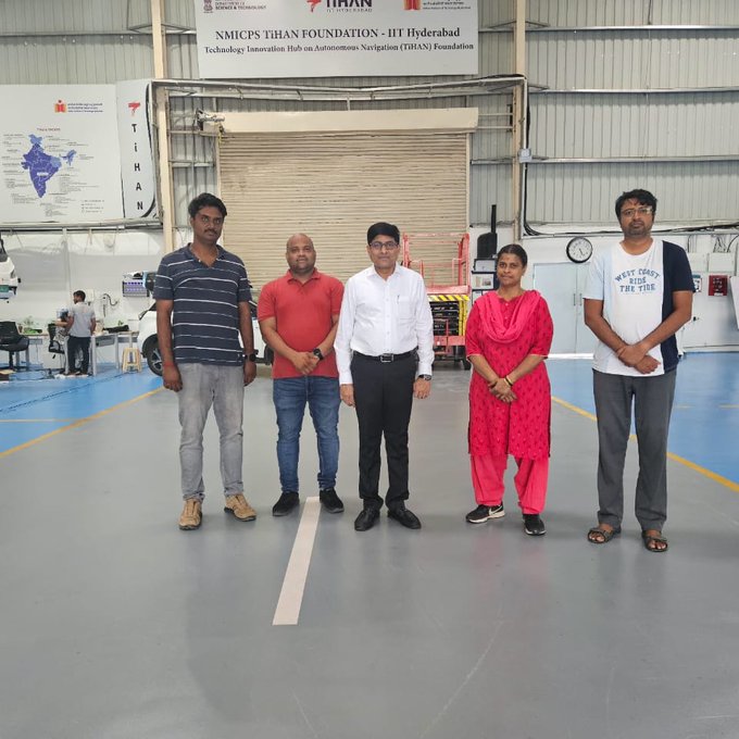 Distinguished Visit 26